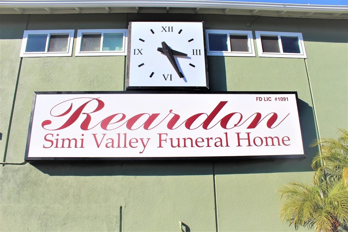 Reardon Simi Valley Funeral Home building in Simi Valley, California