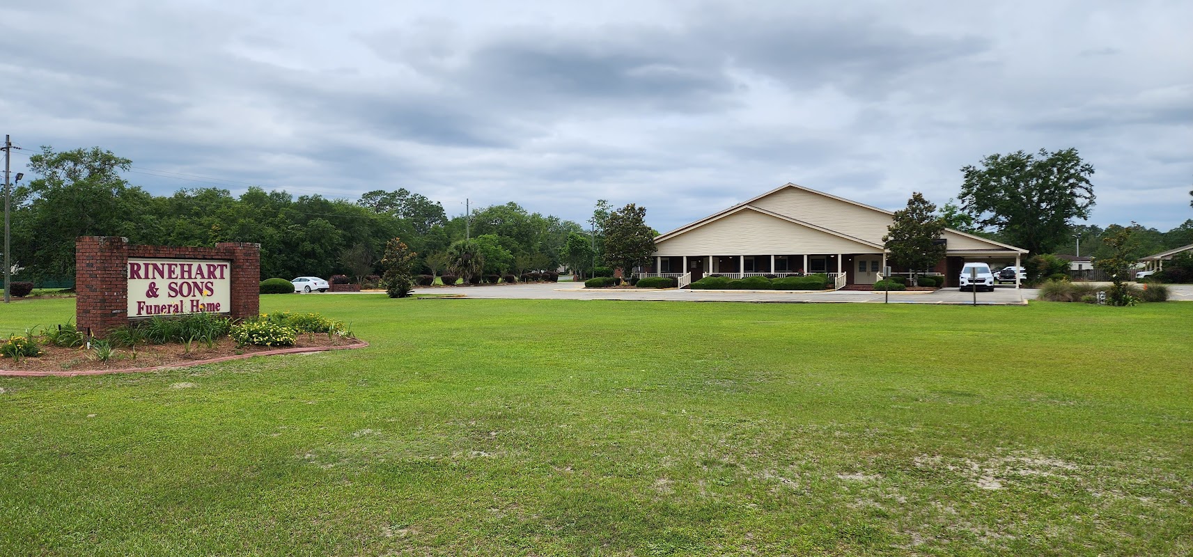 Rinehart & Sons Funeral Home building in Jesup, Georgia