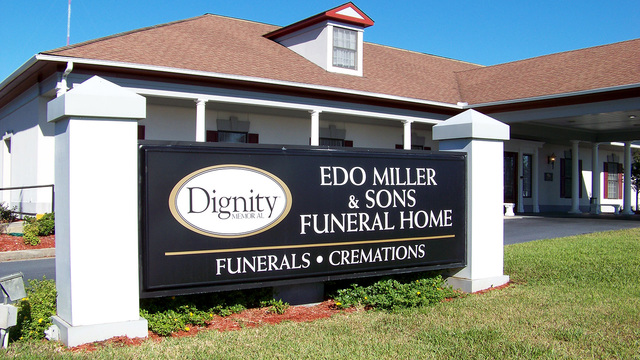 R.L. Jones & Sons Funeral Home building in Brunswick, Georgia