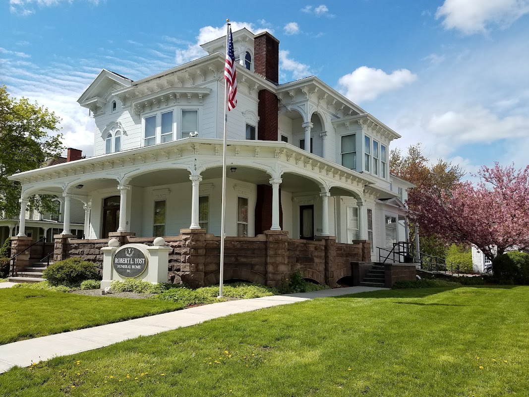 Robert L Yost Funeral Home Inc building in Palmyra, New York