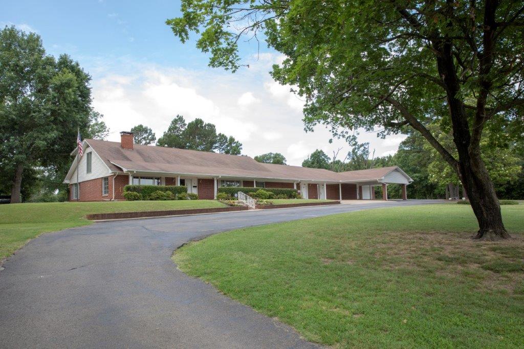 Roberts-Reed-Culver Funeral Home building in Stilwell, Oklahoma