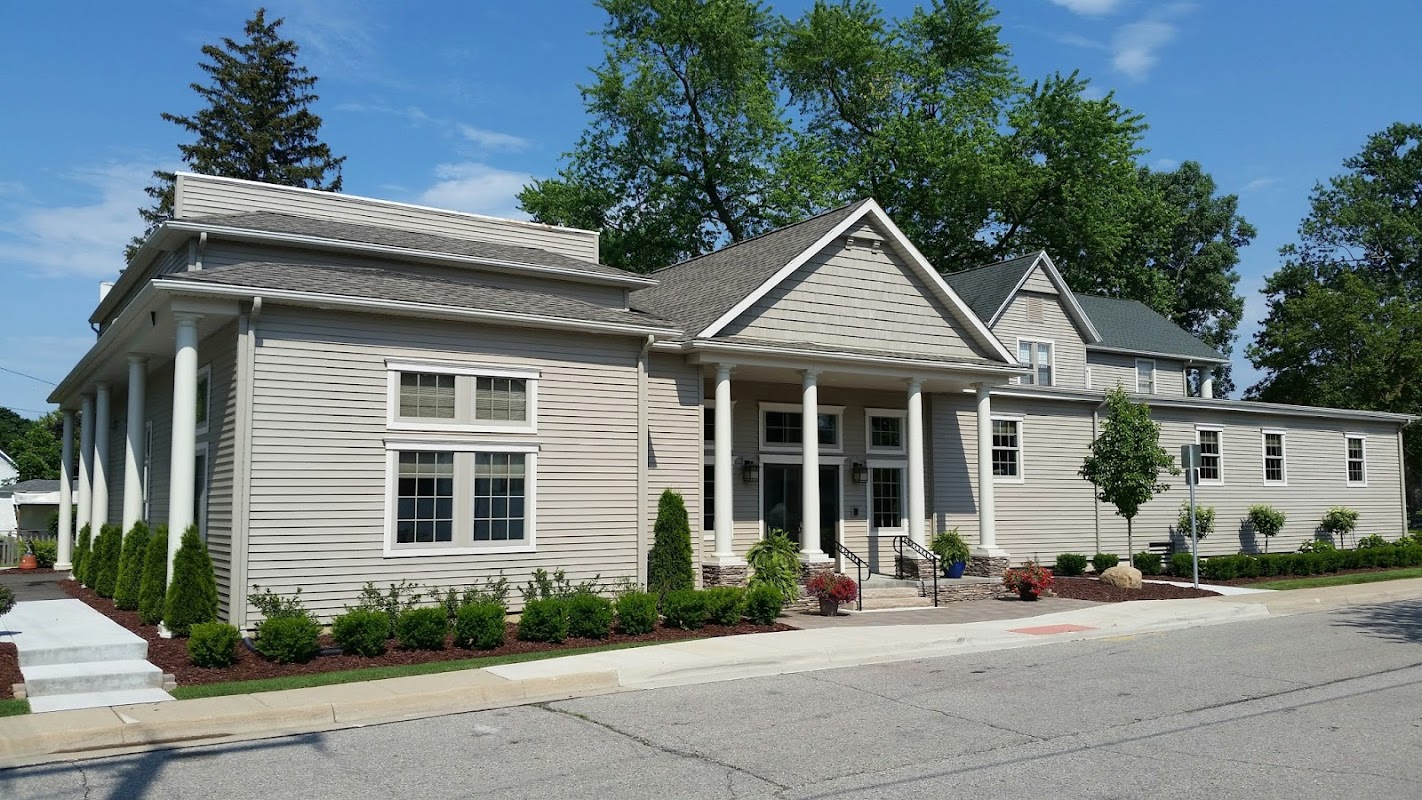 Robison-Bahnmiller Funeral Home building in Saline, Michigan