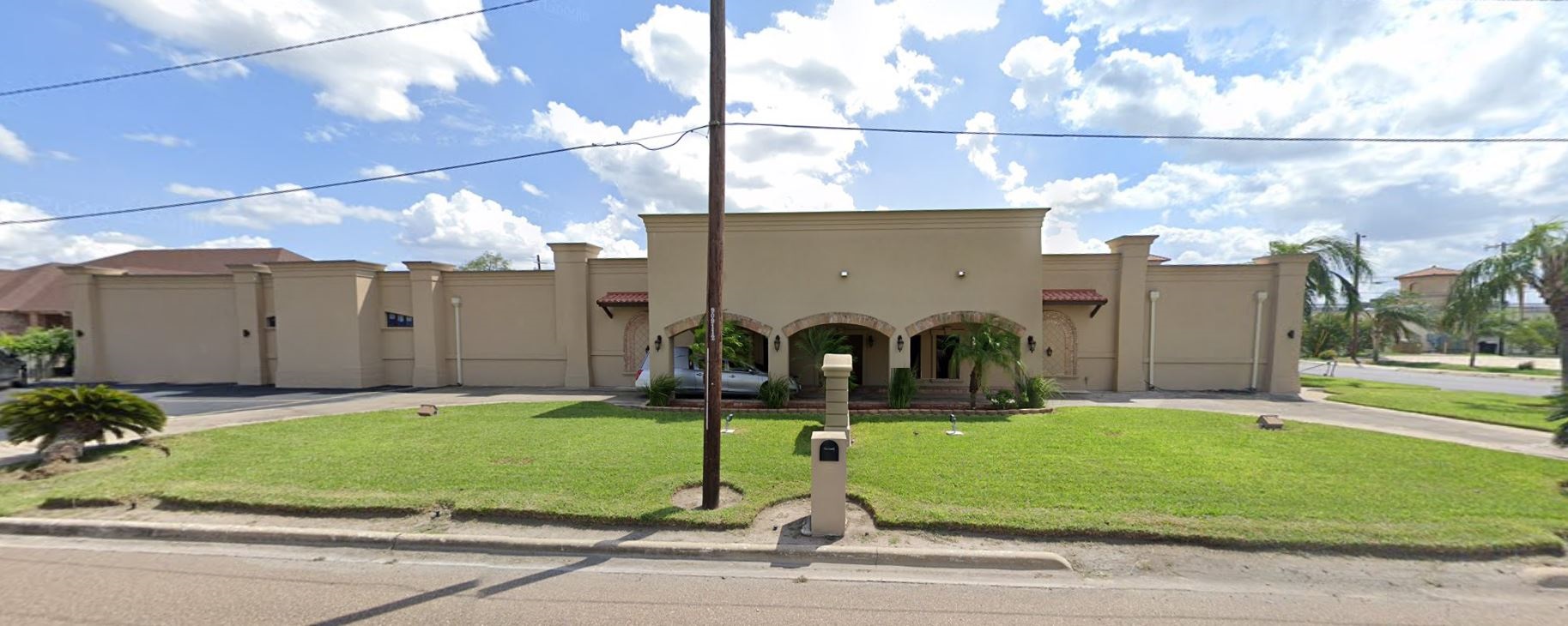 Rudy Garza Funeral Home - Harlingen building in Harlingen, Texas
