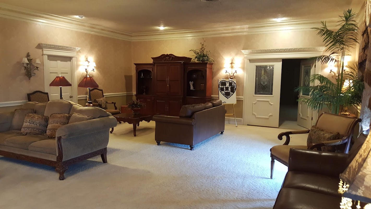 Rush Funeral Home - Pineville building in Pineville, Louisiana