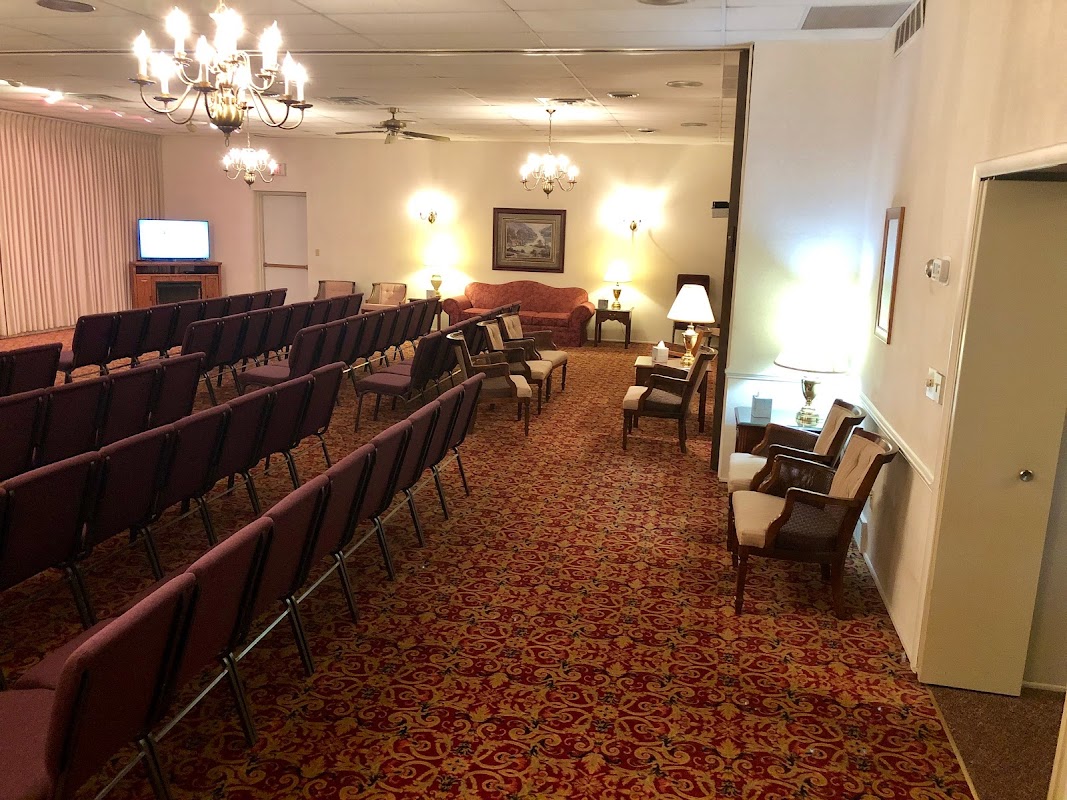 Russell-Sly Family Funeral Home building in Middlefield, Ohio