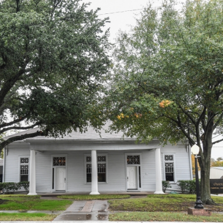 R.W. Owens & Son Funeral Home building in Wolfe City, Texas