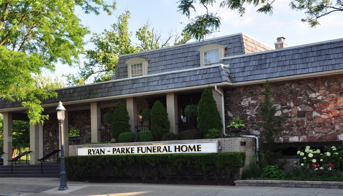 Ryan-Parke Funeral Home building in Park Ridge, Illinois
