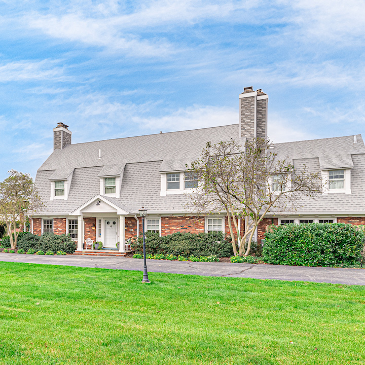 Scanlan's building in Pompton Plains, New Jersey