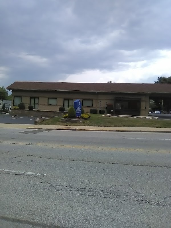 Silva-Hostetler Funeral Home building in Barberton, Ohio