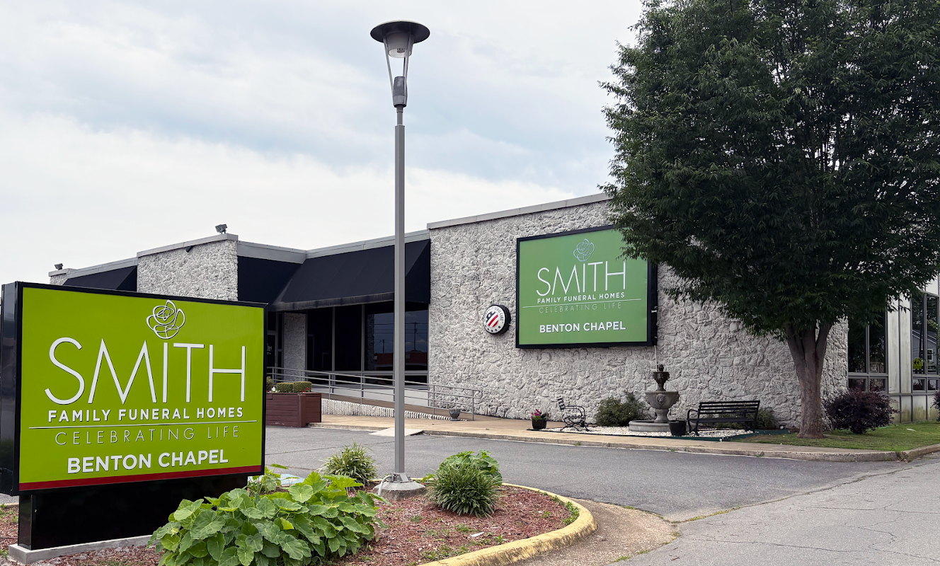 Smith - Benton Funeral Home building in Benton, Arkansas