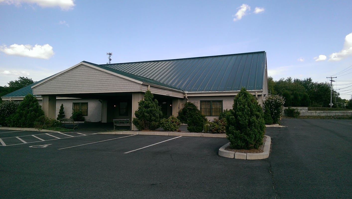 Smith Funeral & Memorial Services building in Warren, Rhode Island