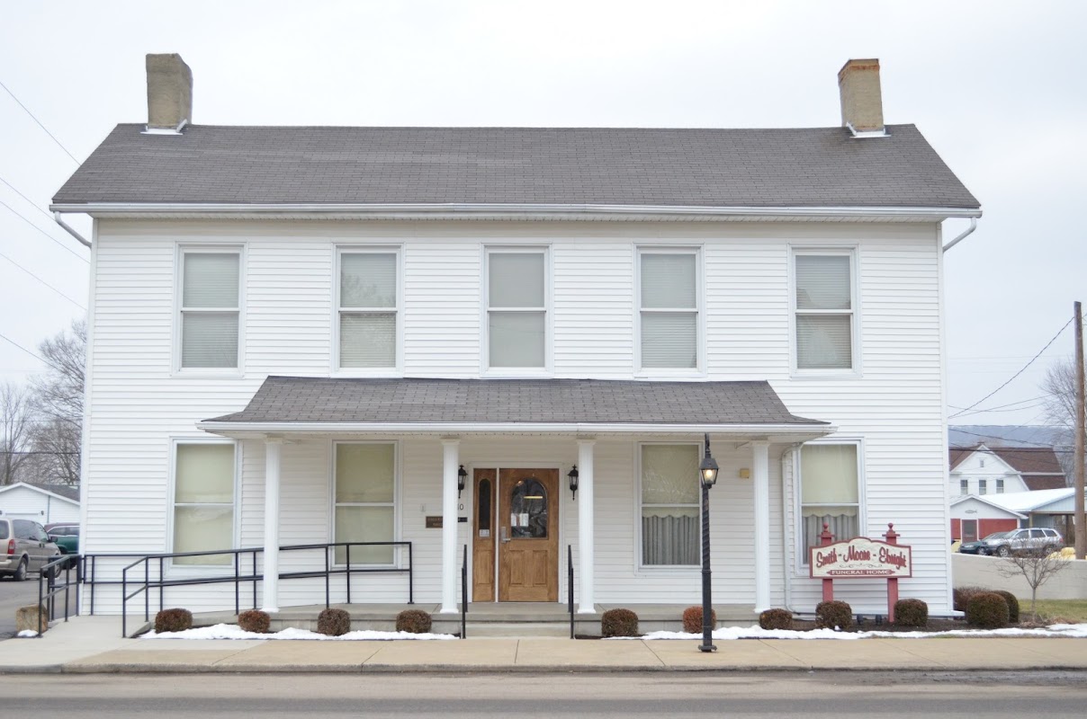 Smith-Moore-Ebright Funeral Home building in Bainbridge, Ohio