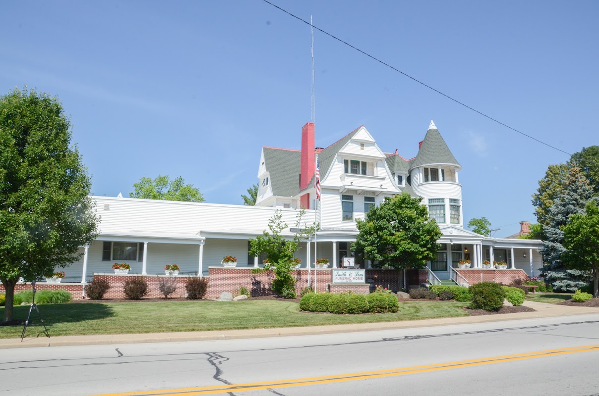 Smith & Sons Funeral Homes building in Columbia City, Indiana