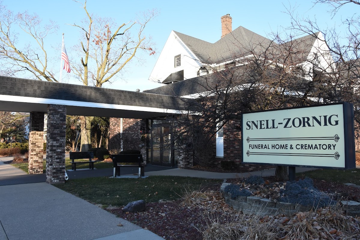 Snell-Zornig Funeral Homes & Crematory building in Clinton, Iowa