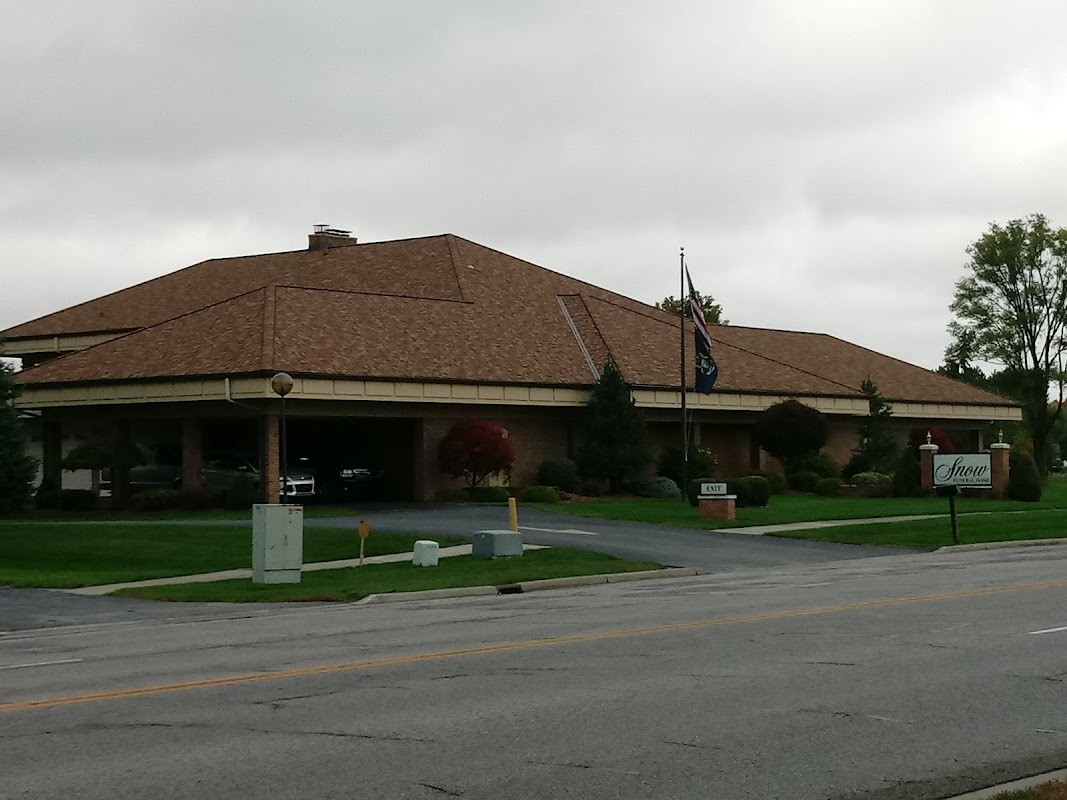 Snow Funeral Home building in Saginaw, Michigan