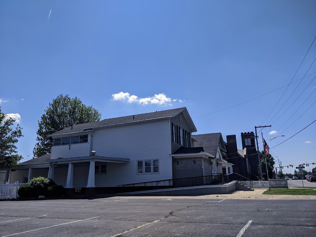 Snyder-Wesche-Hoening Funeral Home building in Napoleon, Ohio