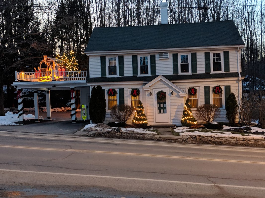 Staples Funeral Home & Cremation Care building in Gardiner, Maine