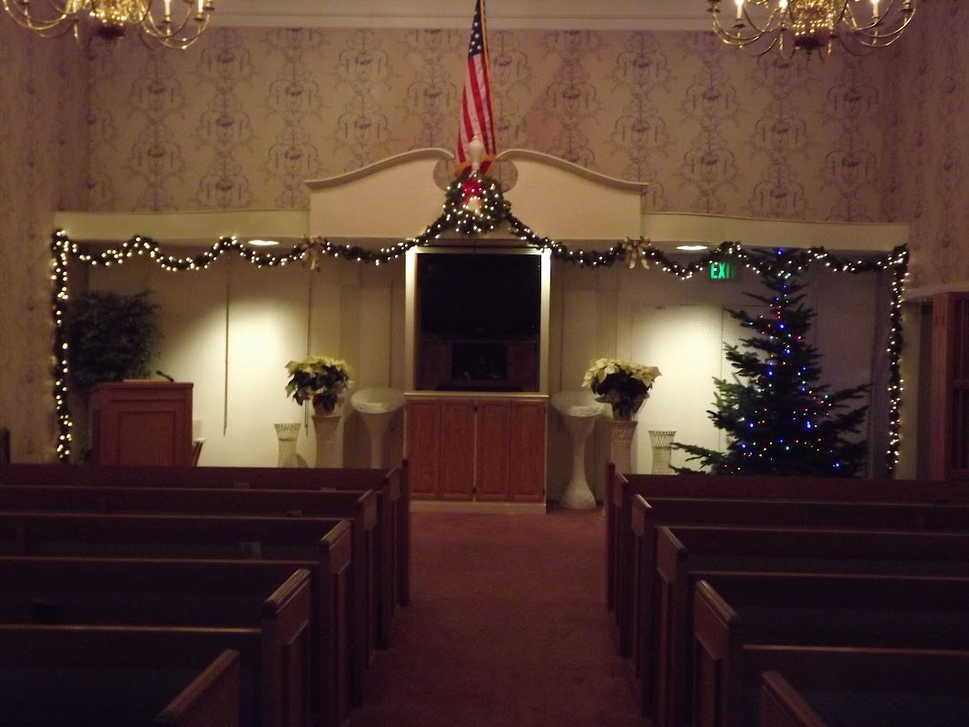 Stehn Family Chapels building in Milwaukie, Oregon