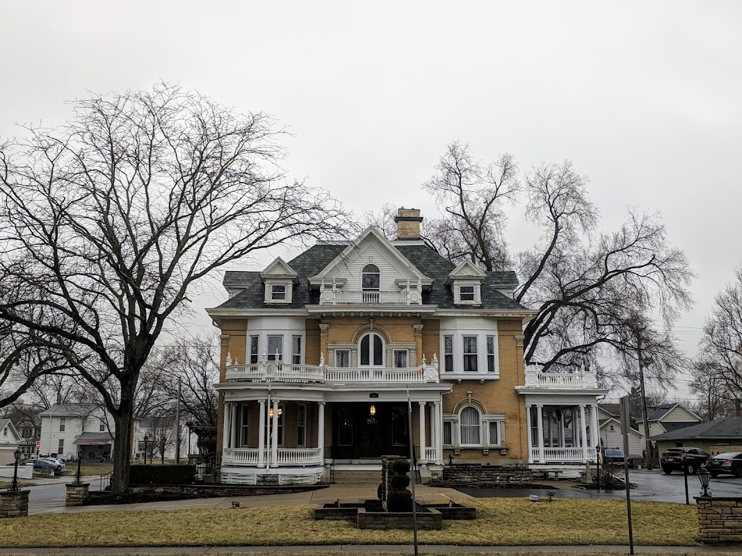 Swart & Wolfe Funeral Home building in West Carrollton, Ohio