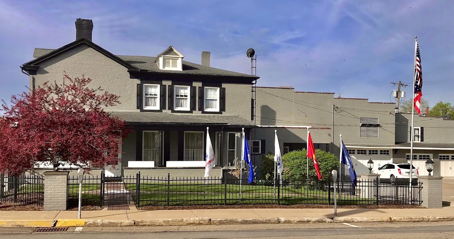 Sweeney-Dodds Funeral Home building in Amsterdam, Ohio
