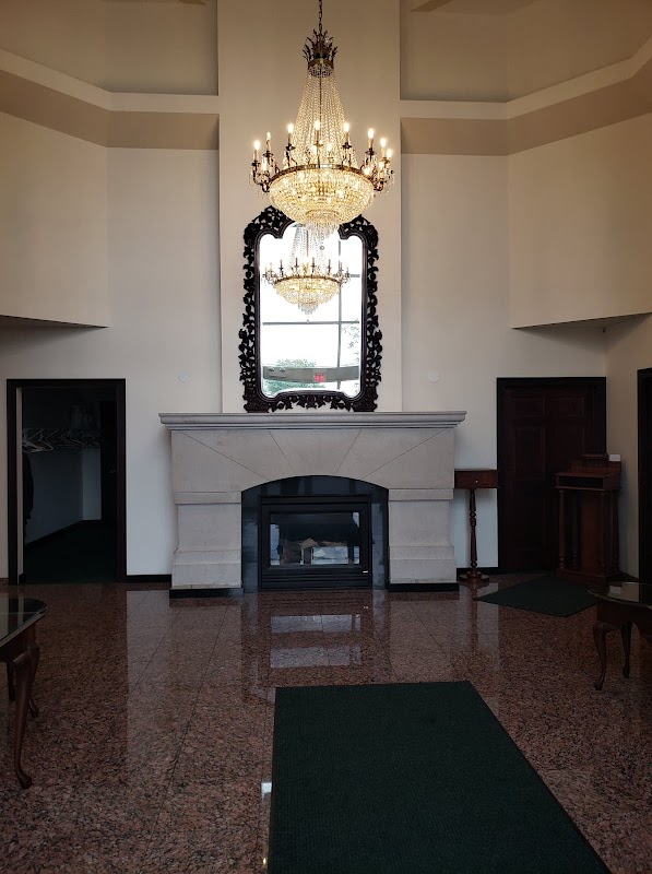 Symonds-Lakes Funeral Home building in Grayslake, Illinois