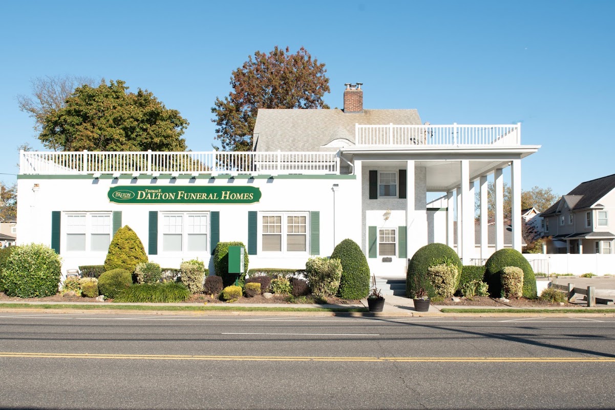 Thomas F Dalton Funeral Homes building in Williston Pk, New York