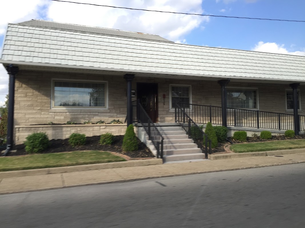 Titzer Family Funeral Home - Meyer Chapel building in Evansville, Indiana