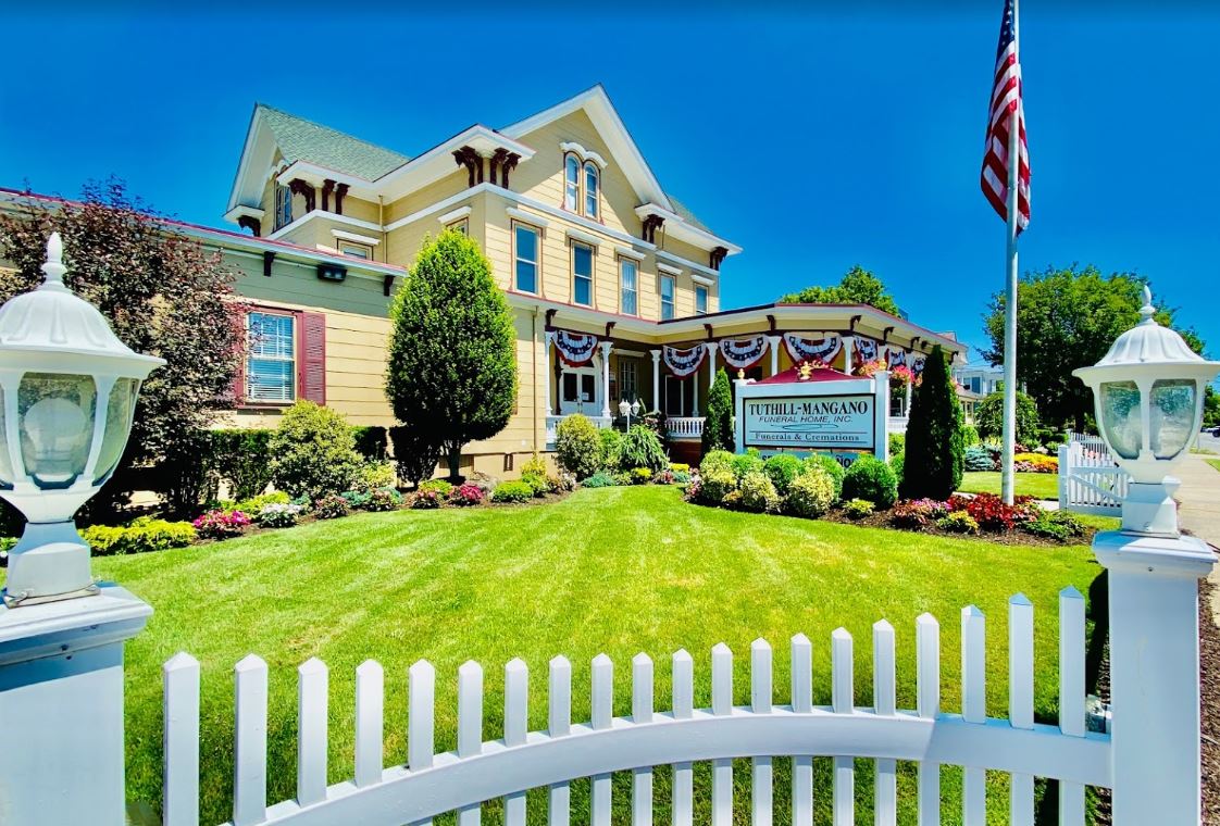 Tuthill Mangano Funeral Home Inc building in Riverhead, New York