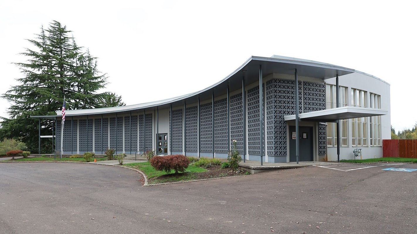 Valley Memorial Park Funeral Home building in Hillsboro, Oregon