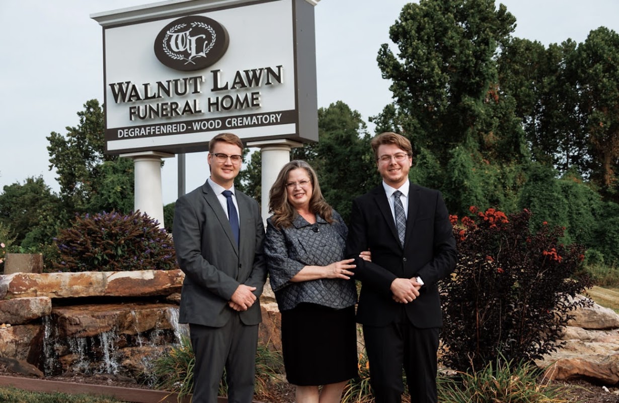 Walnut Lawn Funeral Home building in Springfield, Missouri
