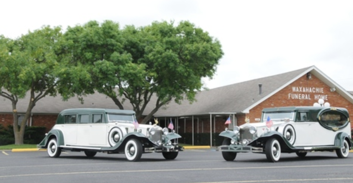 Waxahachie Funeral Home building in Waxahachie, Texas