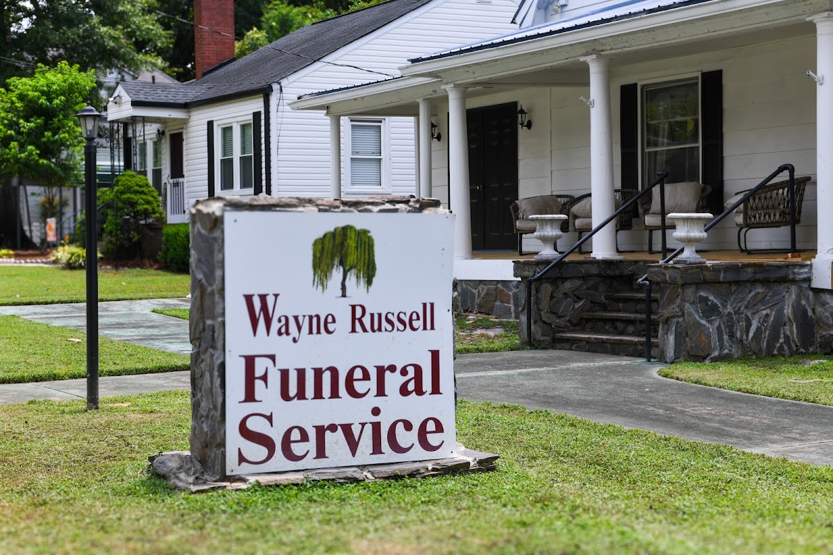 Wayne Russell Funeral Service building in Charlotte, North Carolina