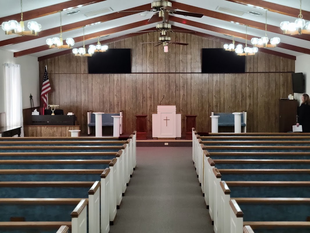 Whitehurst-Powell Funeral Home building in Crestview, Florida