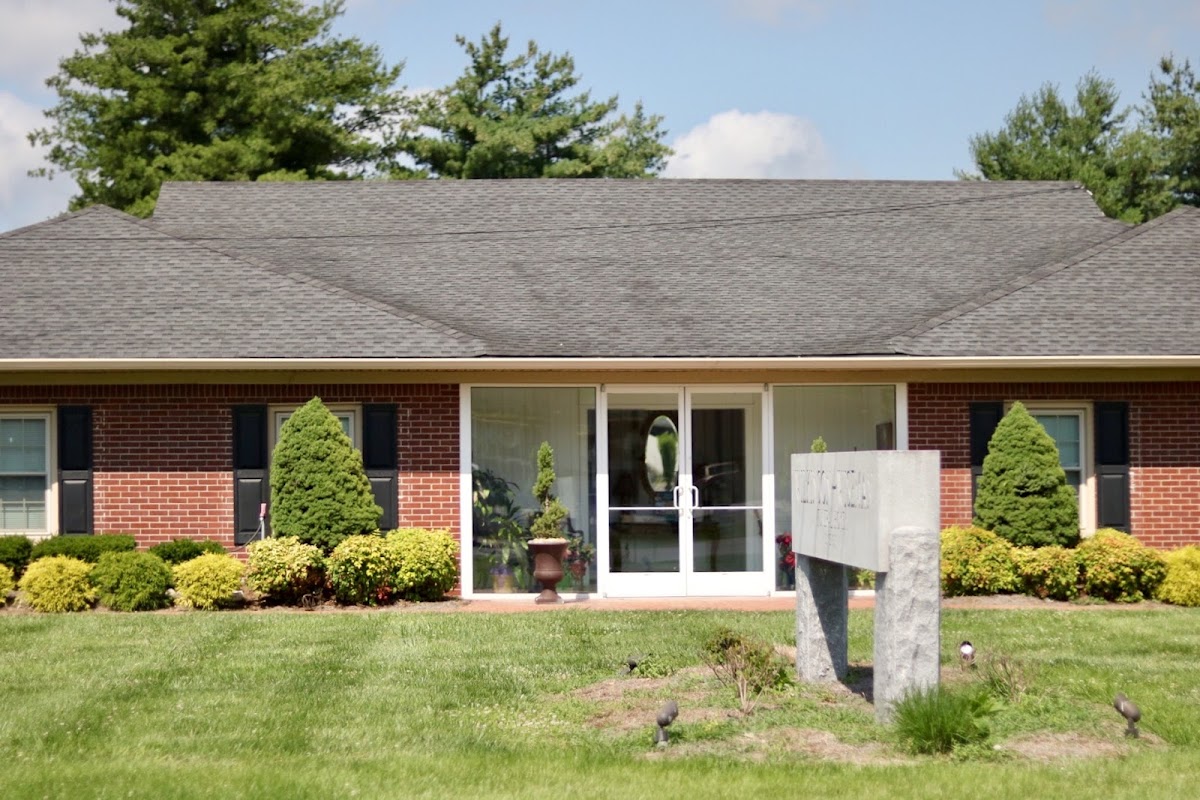 Wilkinson & Wiseman Funeral Home building in Portland, Tennessee