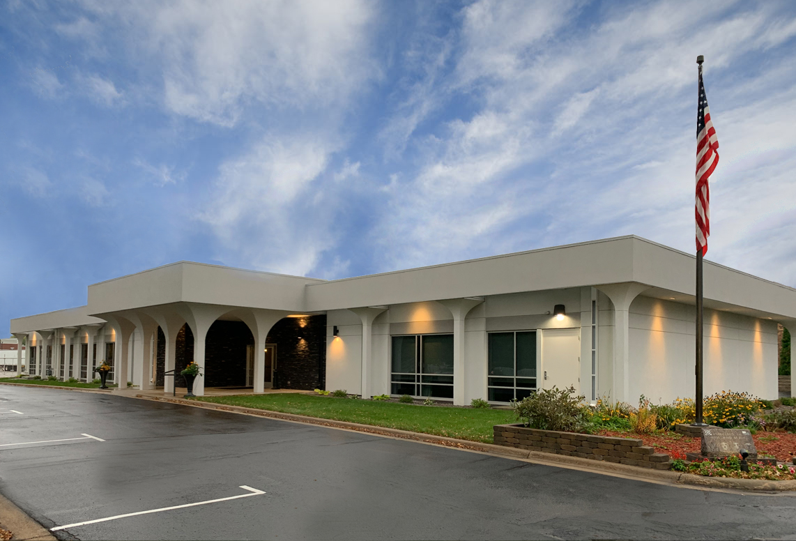 Williams Dingmann Family Funeral Homes building in Saint Cloud, Minnesota