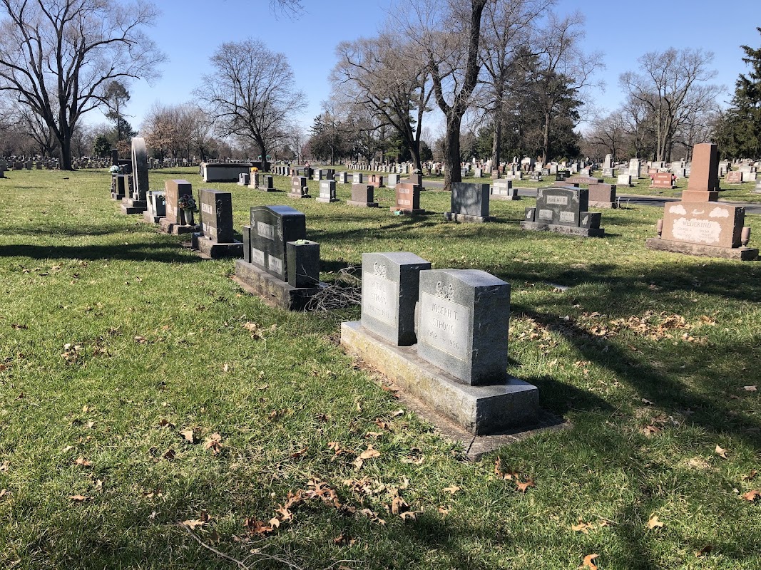 Woodside Cemetery & Arboretum building in Middletown, Ohio