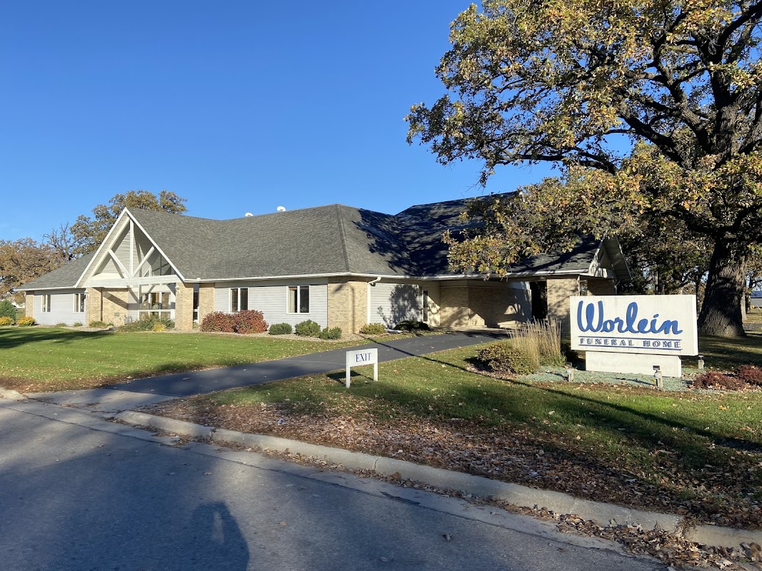 Worlein Funeral Home- Austin building in Austin, Minnesota
